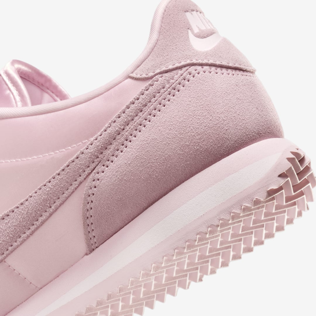 Кросівки Nike Cortez Textile FV5420-600