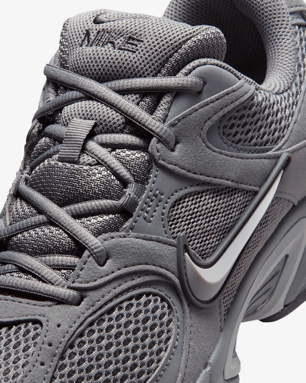 Кросівки Nike V5 RNR II6292-006