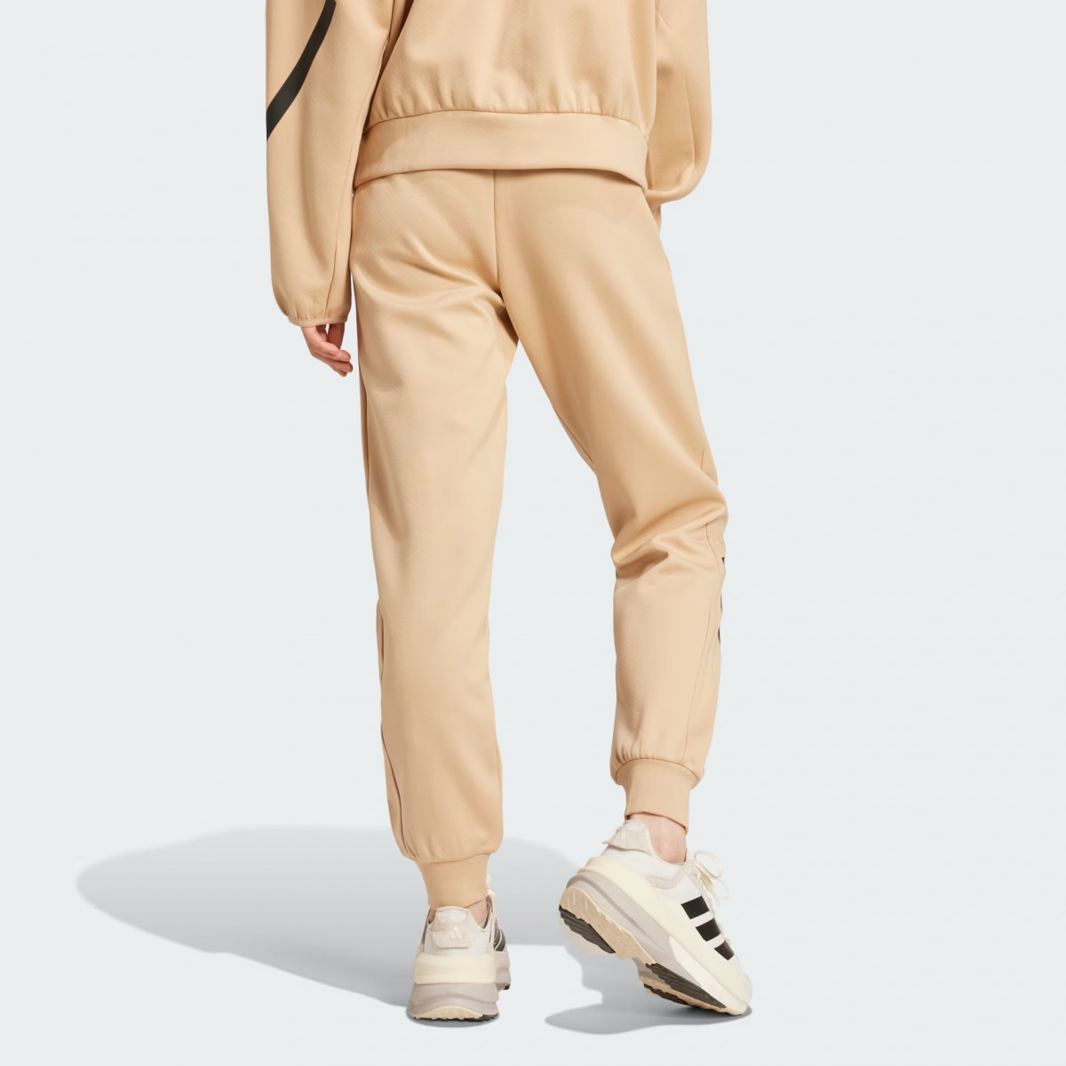 Штани спортивні W Z.N.E. PT JD9587 Adidas M Бежевий JD9587