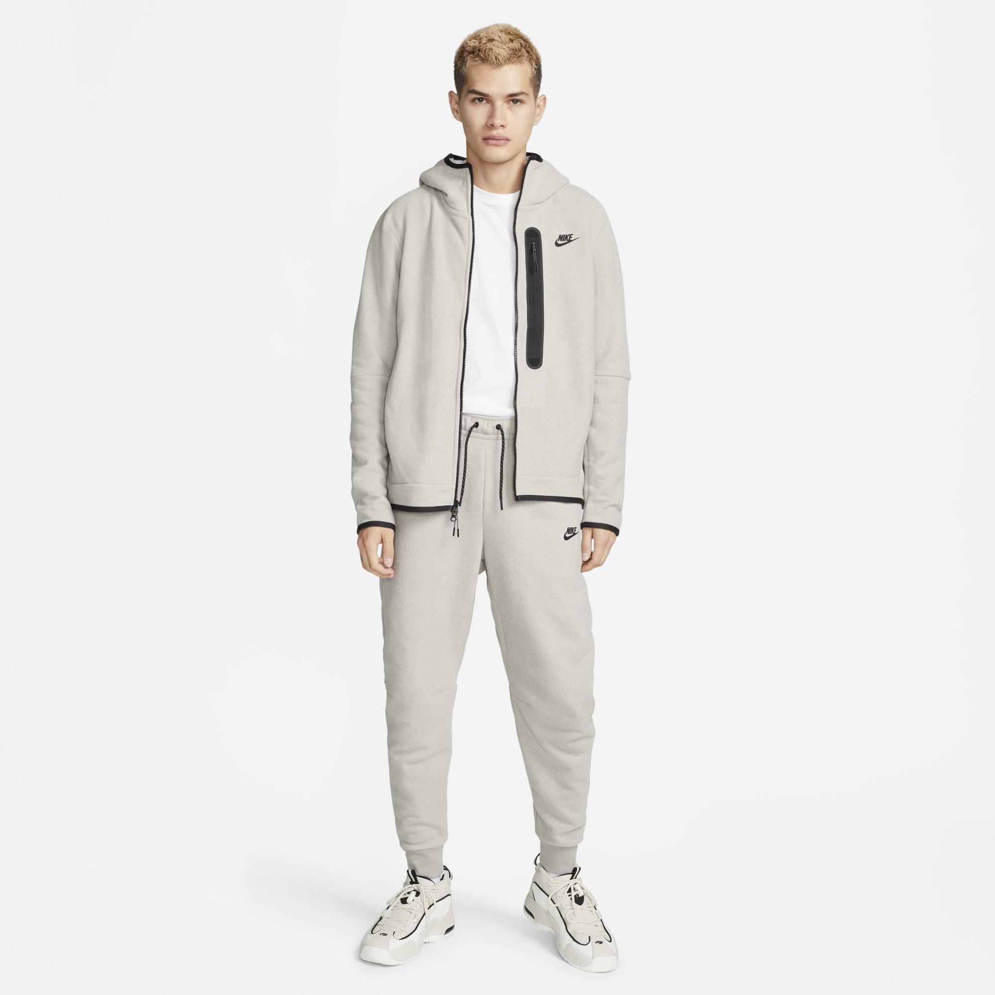Штани чоловічі Nike Sportswear Tech Fleece Men S Winterized Joggers Beige Dq4808-016 DQ4808-016