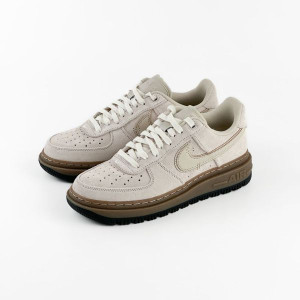 Кросівки чоловічі Nike Air Force 1 Luxe Beige HV2531-100 42 HV2531-100
