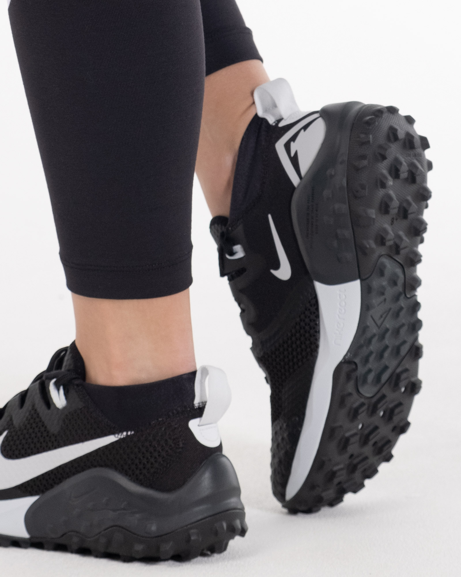 Кросівки бігові Nike WMNS  WILDHORSE 7 CZ1864-002