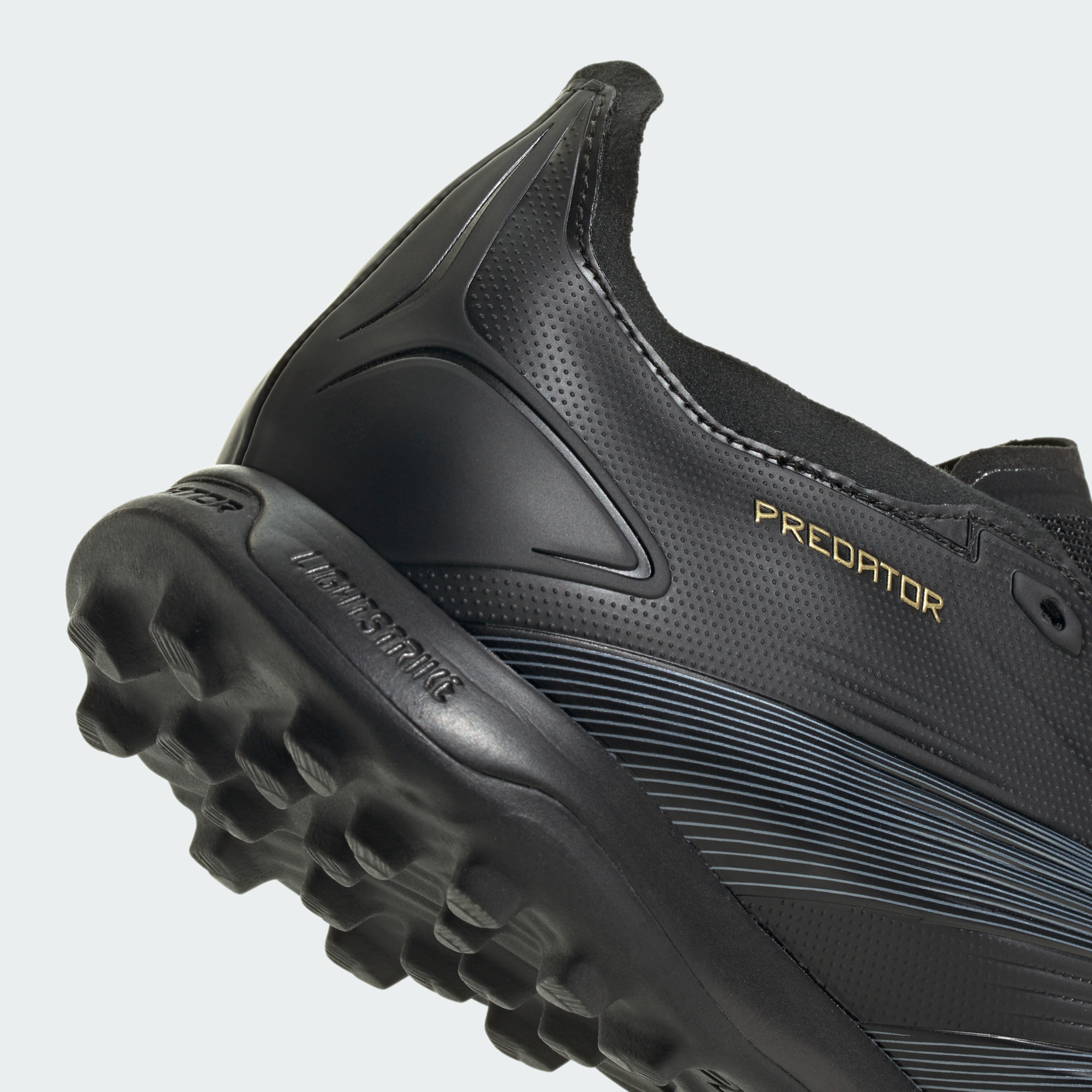 Сороконіжки унісекс Adidas Predator League Tf Black IF6377
