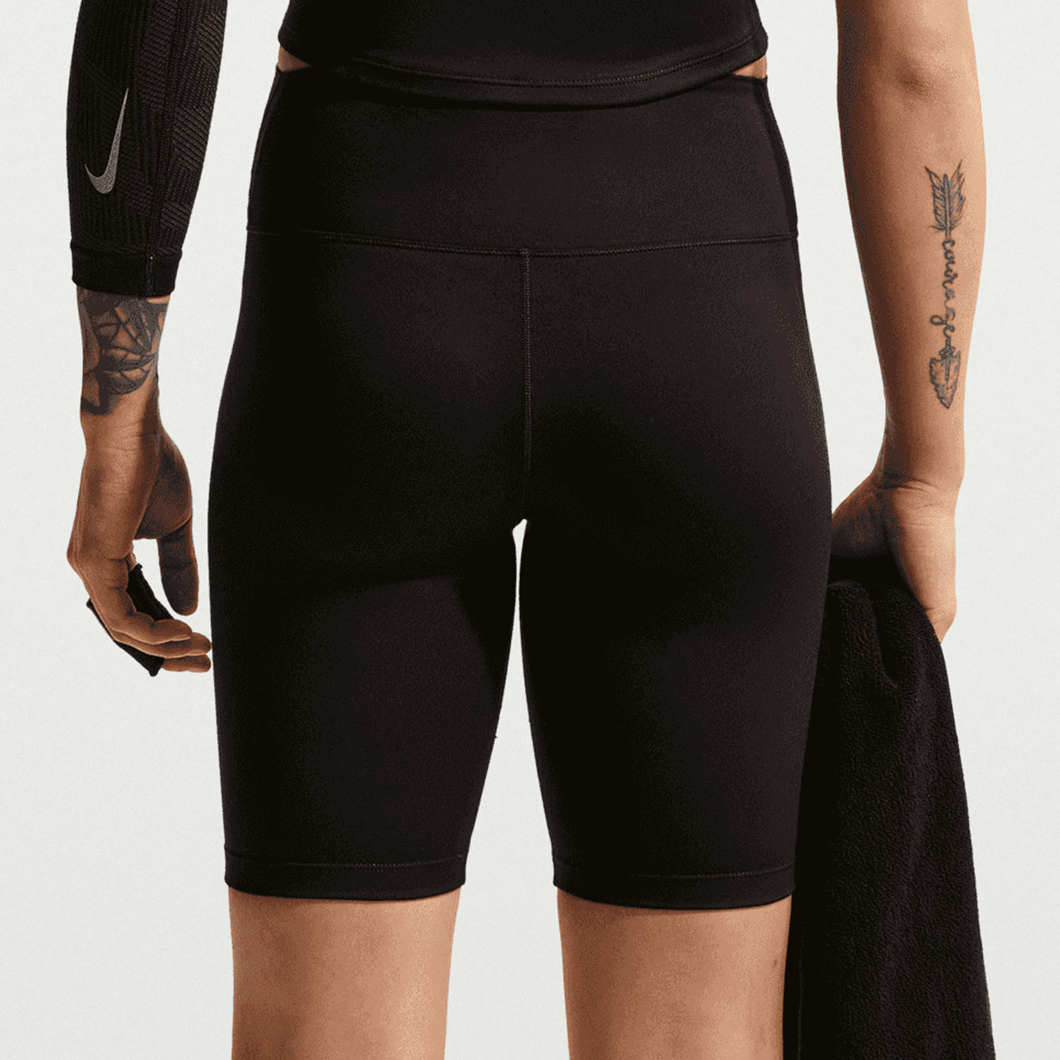 Шорти Nike W DF ONE HR 8" SHRT USEAM IO0581-010