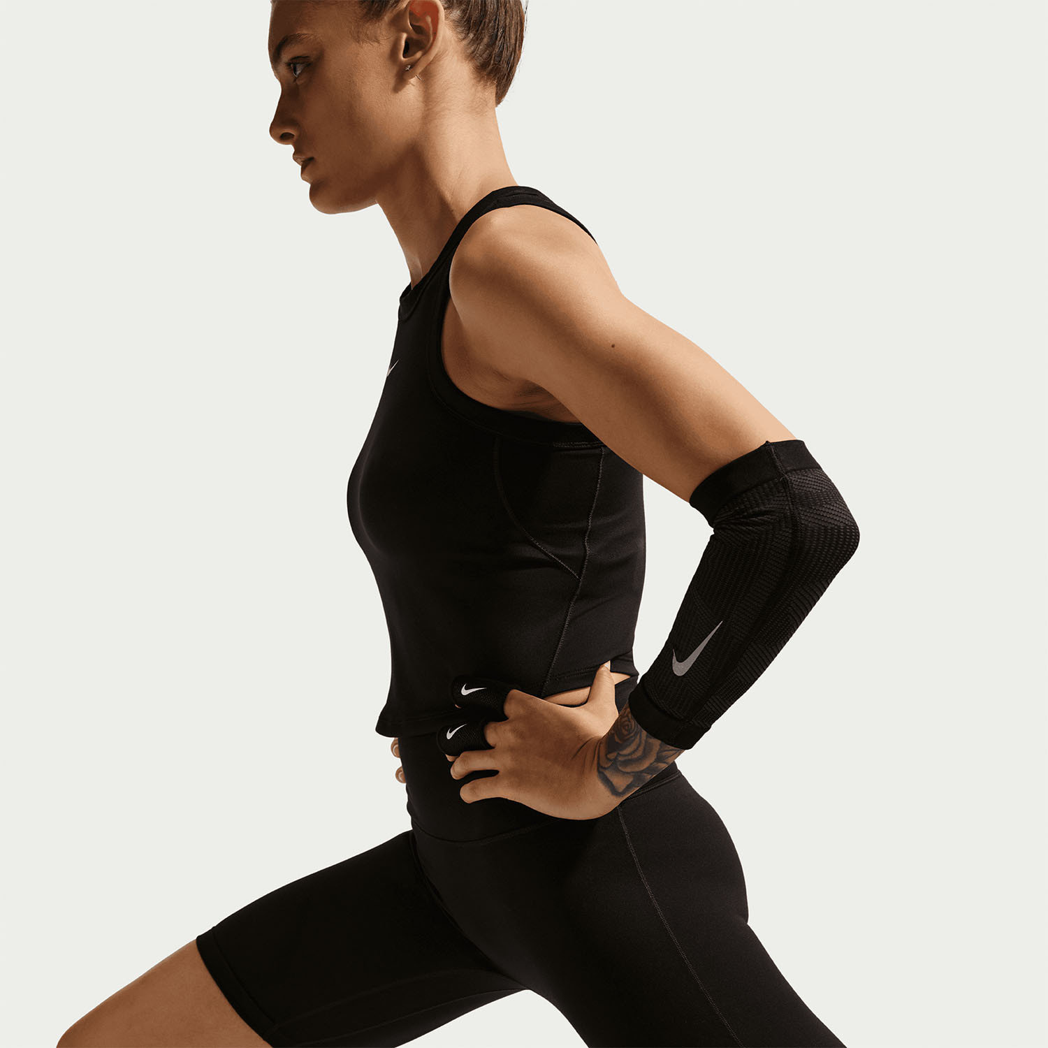 Шорти Nike W DF ONE HR 8" SHRT USEAM IO0581-010