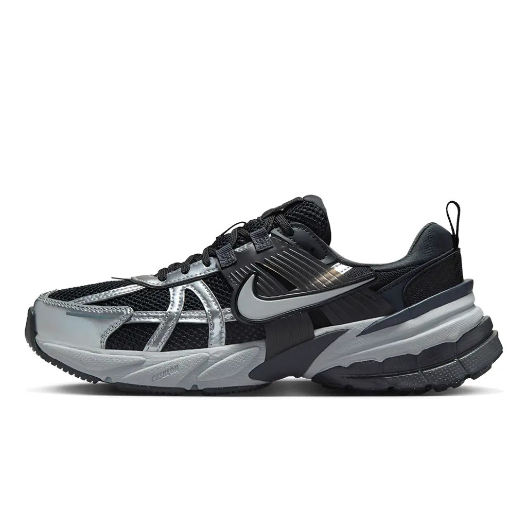 Кросівки жіночі Nike V2K Run Black/Metallic FD0736-005