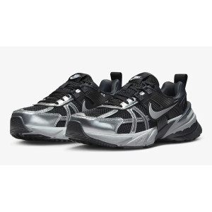 Кросівки жіночі Nike V2K Run Black/Metallic FD0736-005