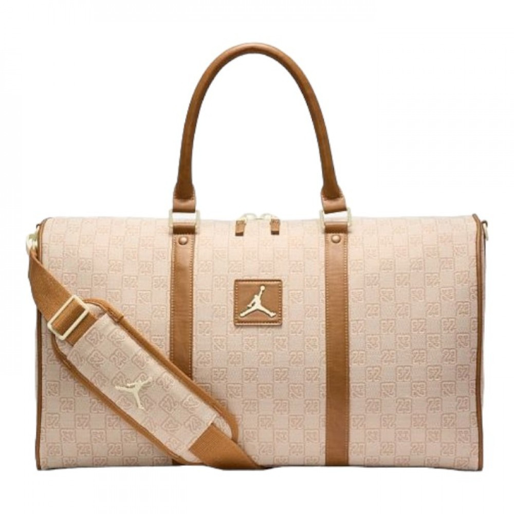 Сумка Jordan Monogram Duffle Bag (20L) Coconut Milk MA0759-W3Z
