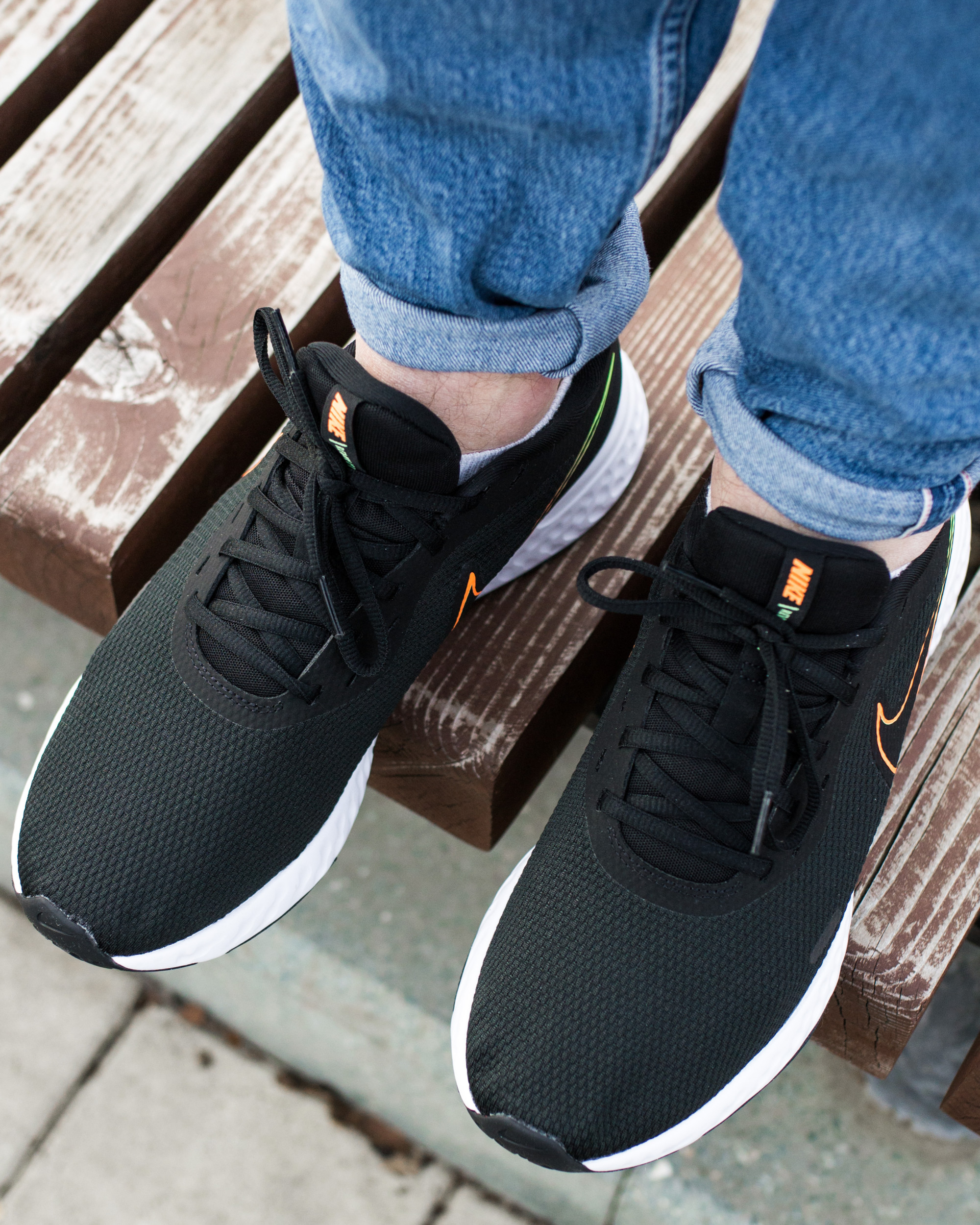 Кросівки Nike Revolution 5 BQ3204-017