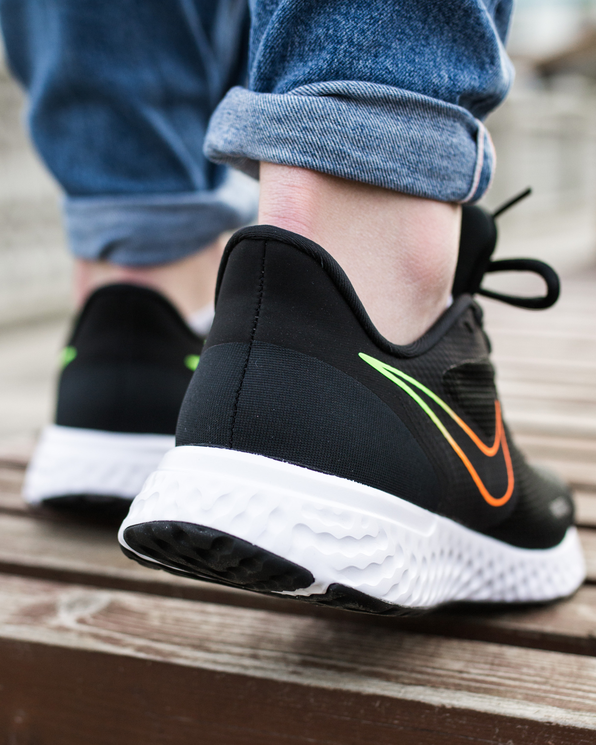 Кросівки Nike Revolution 5 BQ3204-017