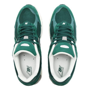 Кросівки New Balance 2002R M2002RFK