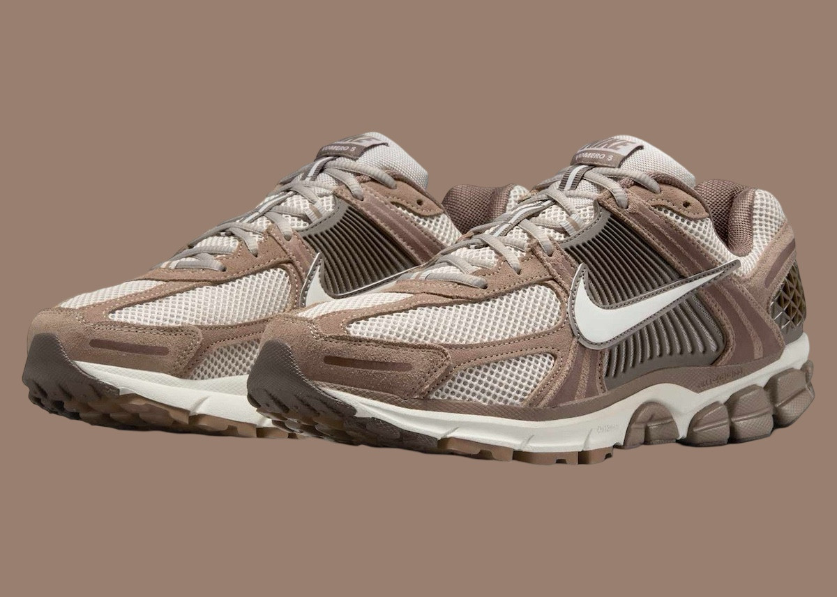 Кросівки Nike ZOOM VOMERO 5 HF1553-004