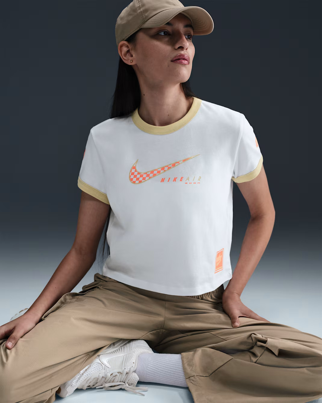 Футболка жіноча Nike Sportswear Club Moto Tee White HQ1707-100