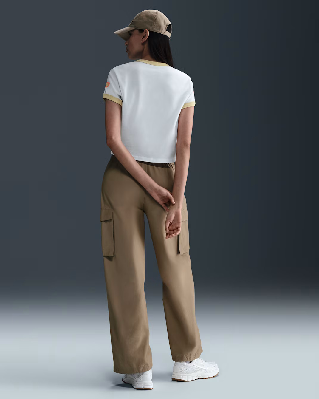 Футболка жіноча Nike Sportswear Club Moto Tee White HQ1707-100