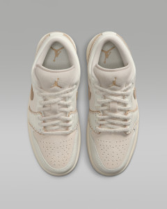 Кросівки жіночі Air Jordan 1 Low Hemp Beige HV4268-120
