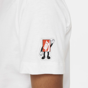 Футболка FN9614-100 Nike FN9614-100