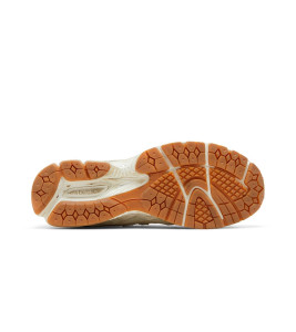 Кросівки New Balance 2002R M2002RDG