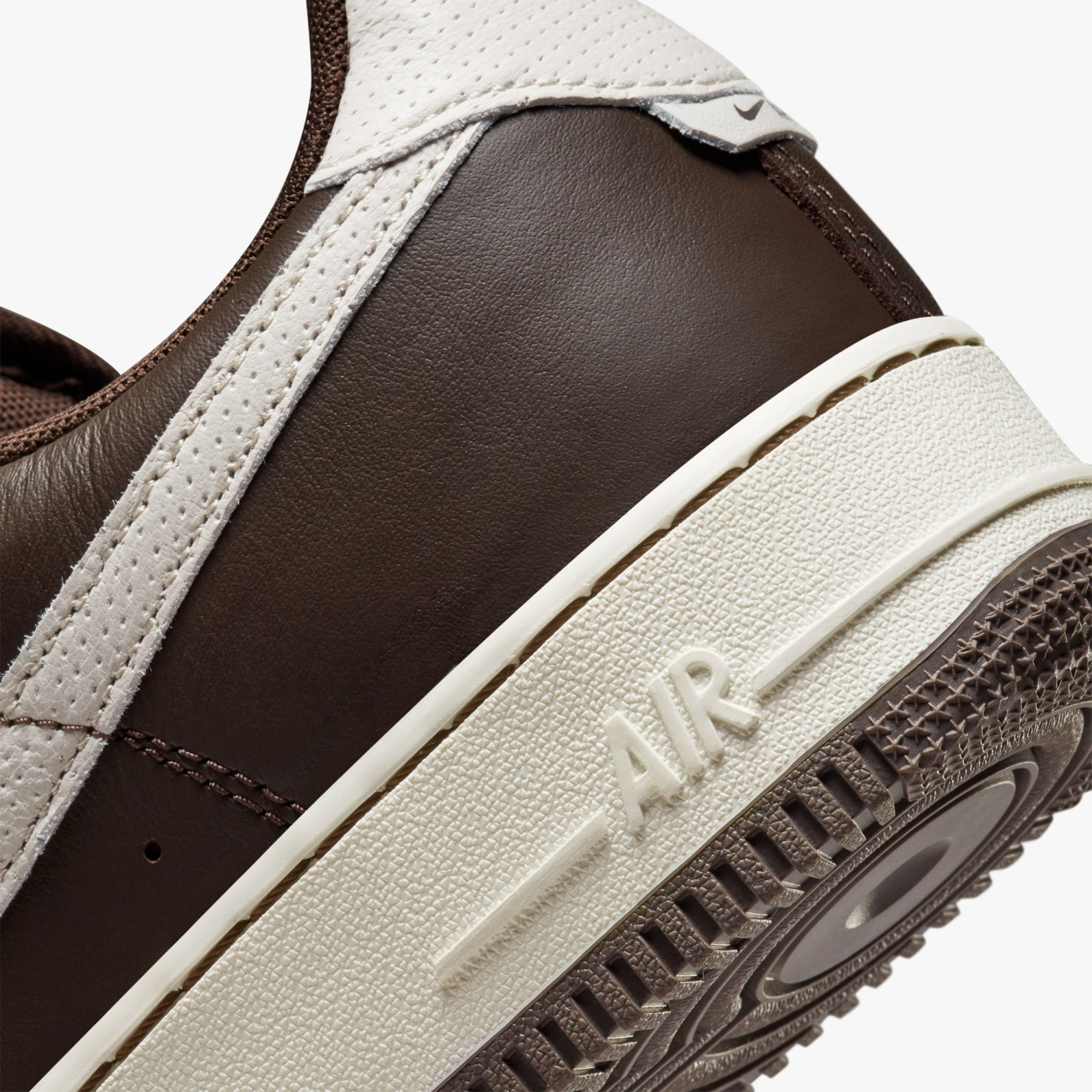 Кросівки Nike Air Force 1 ’07 Craft Shoes DB4455-200