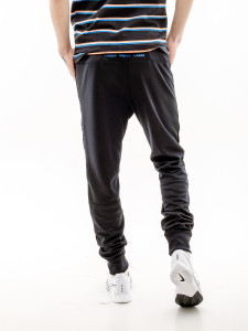 Штани Nike M AIR MAX PK JOGGER FV5445-010