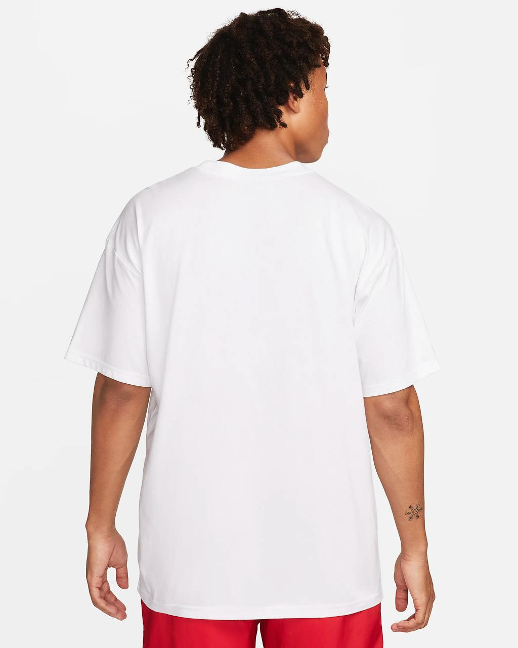 Футболка Nike TEE M90 Sneaker Patch FQ3762-100