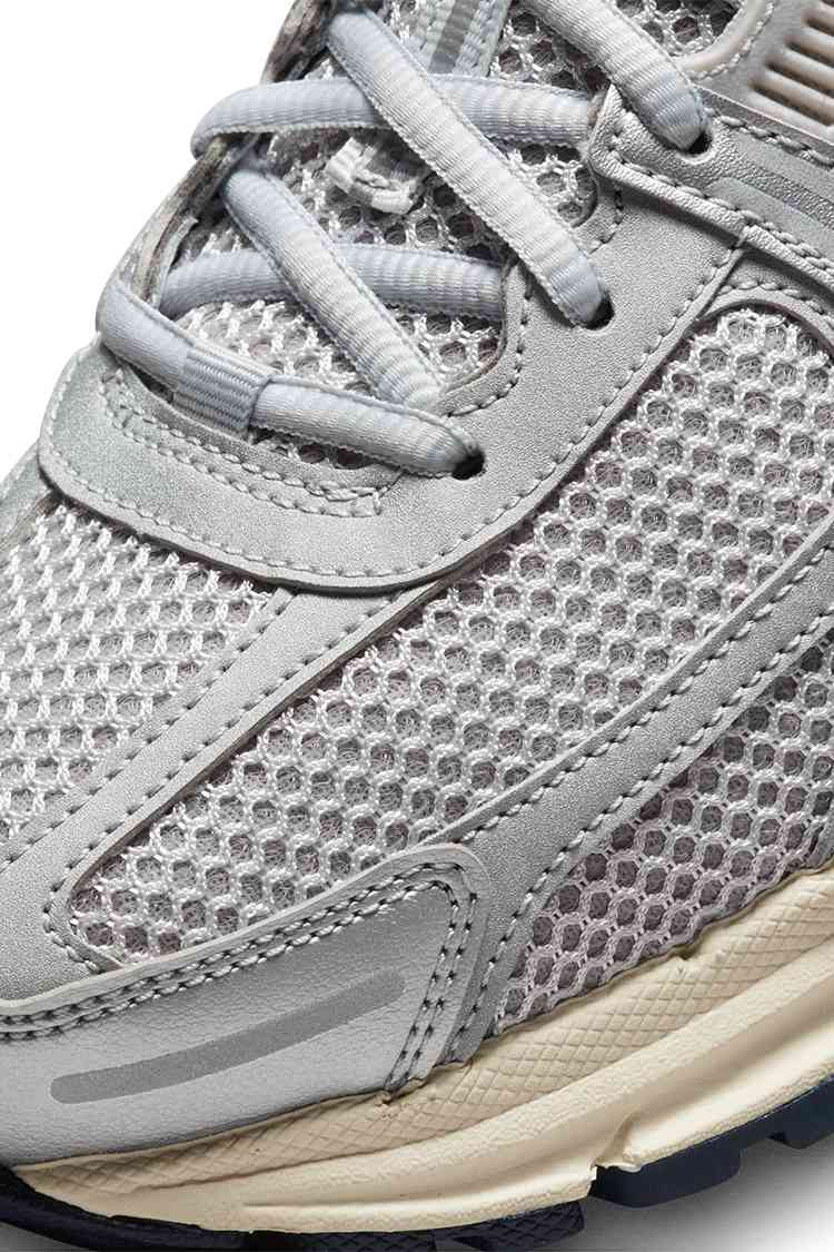 Кросівки Nike Zoom Vomero 5 FJ4151-001