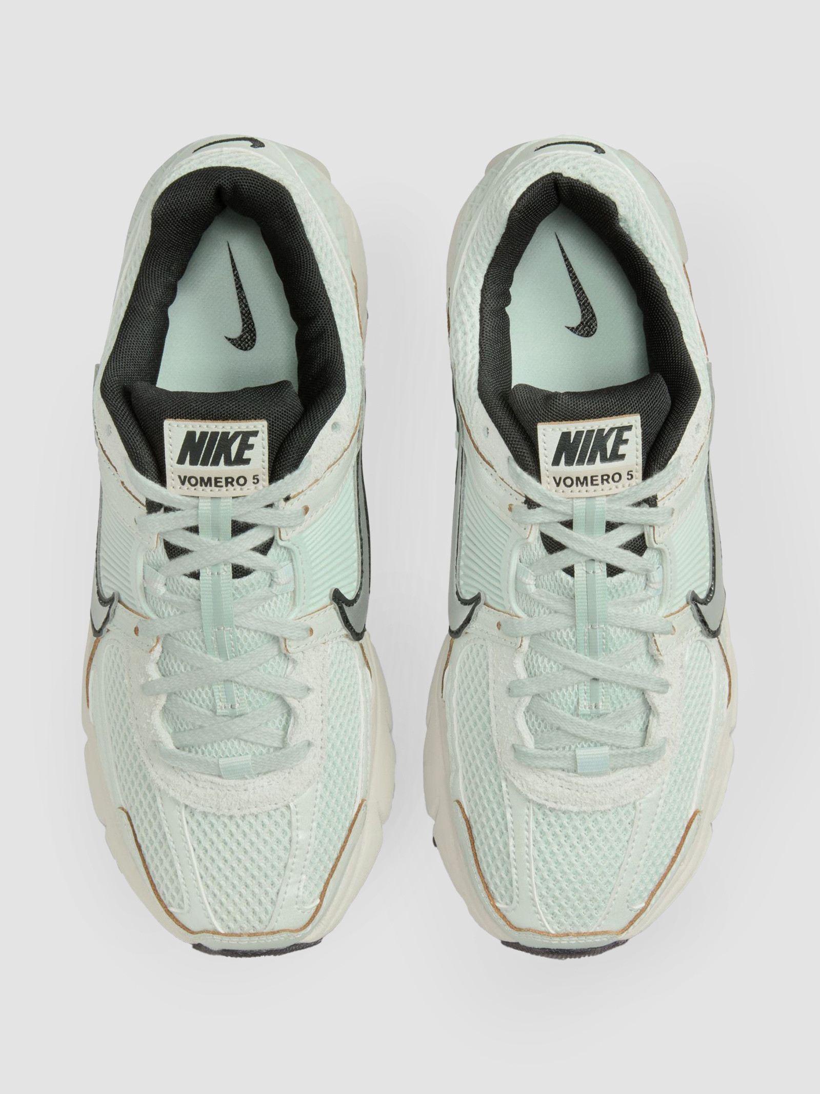 Кросівки Nike Zoom Vomero 5 FN6742 001
