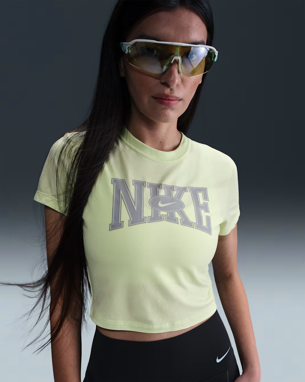 Футболка жіноча Nike Slim Crop Green HQ1709-360