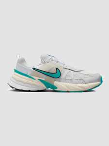 Кросівки жіночі Nike V2K Runtekk Running Shoes White FD0736-105