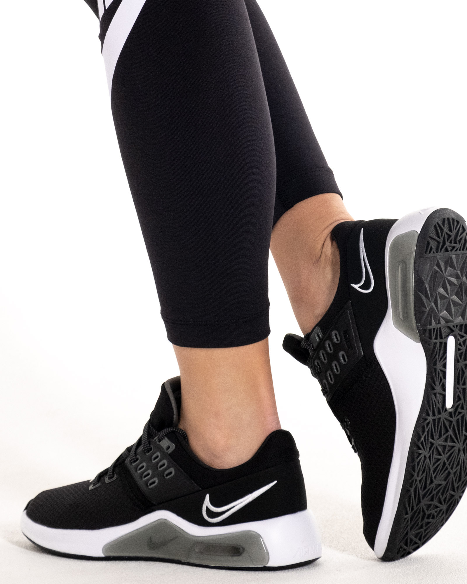Кросівки Nike  Air Max Bella TR 4 CW3398-002