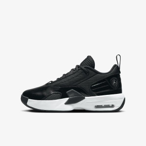 Кросівки JORDAN MAX AURA 6 (GS) FQ8297-010