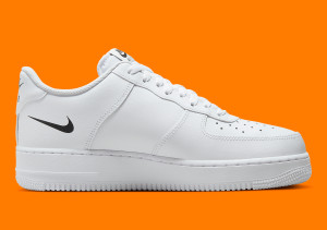 Кросівки чоловічі Nike Air Force 1 07 (FN7807-100) FN7807-100