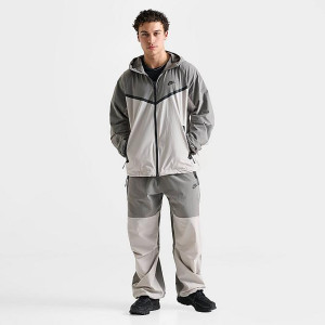 Костюм NIKE TECH WOVEN HM7151-014__HM7158-014