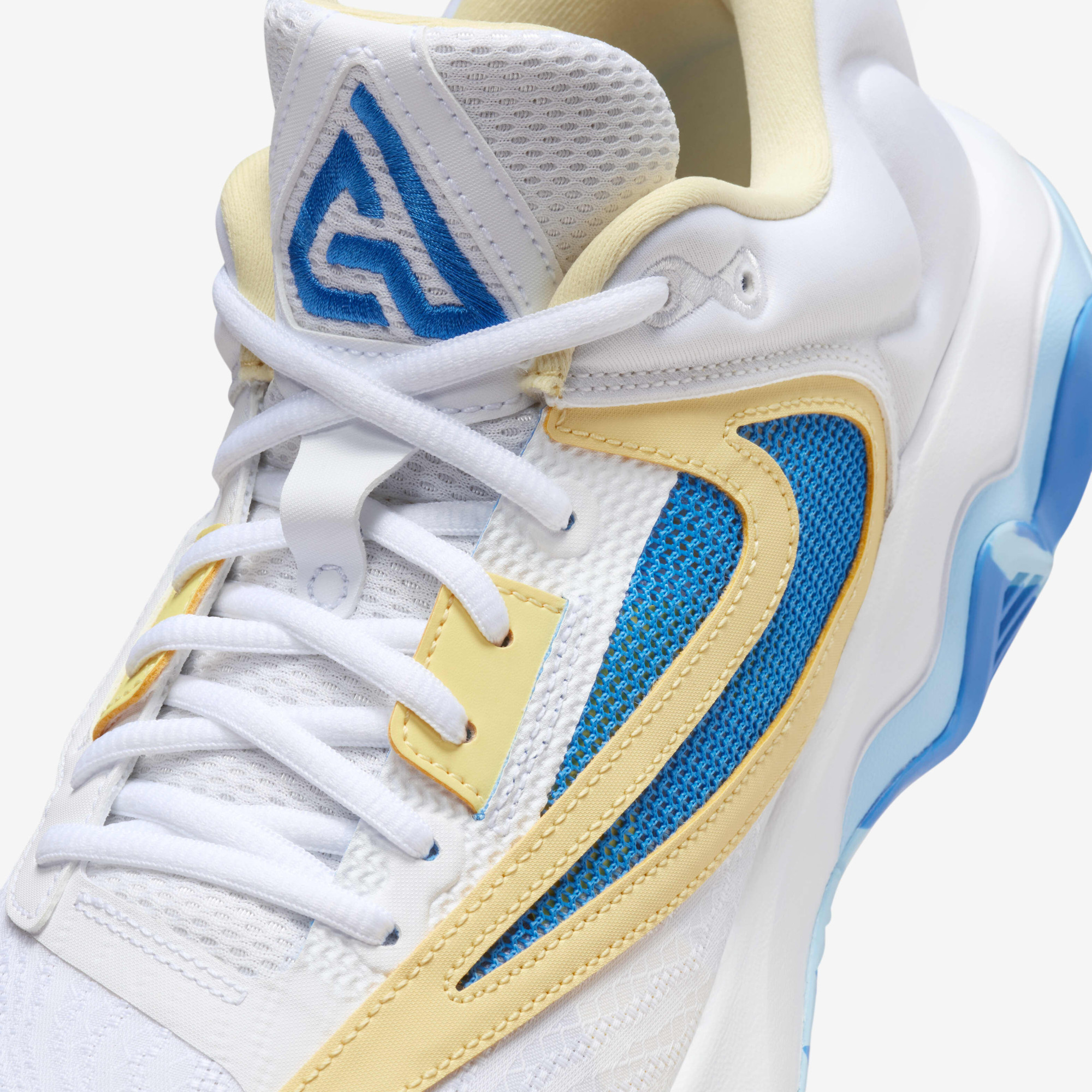 Кросівки Nike GIANNIS IMMORTALITY 3 DZ7533-101