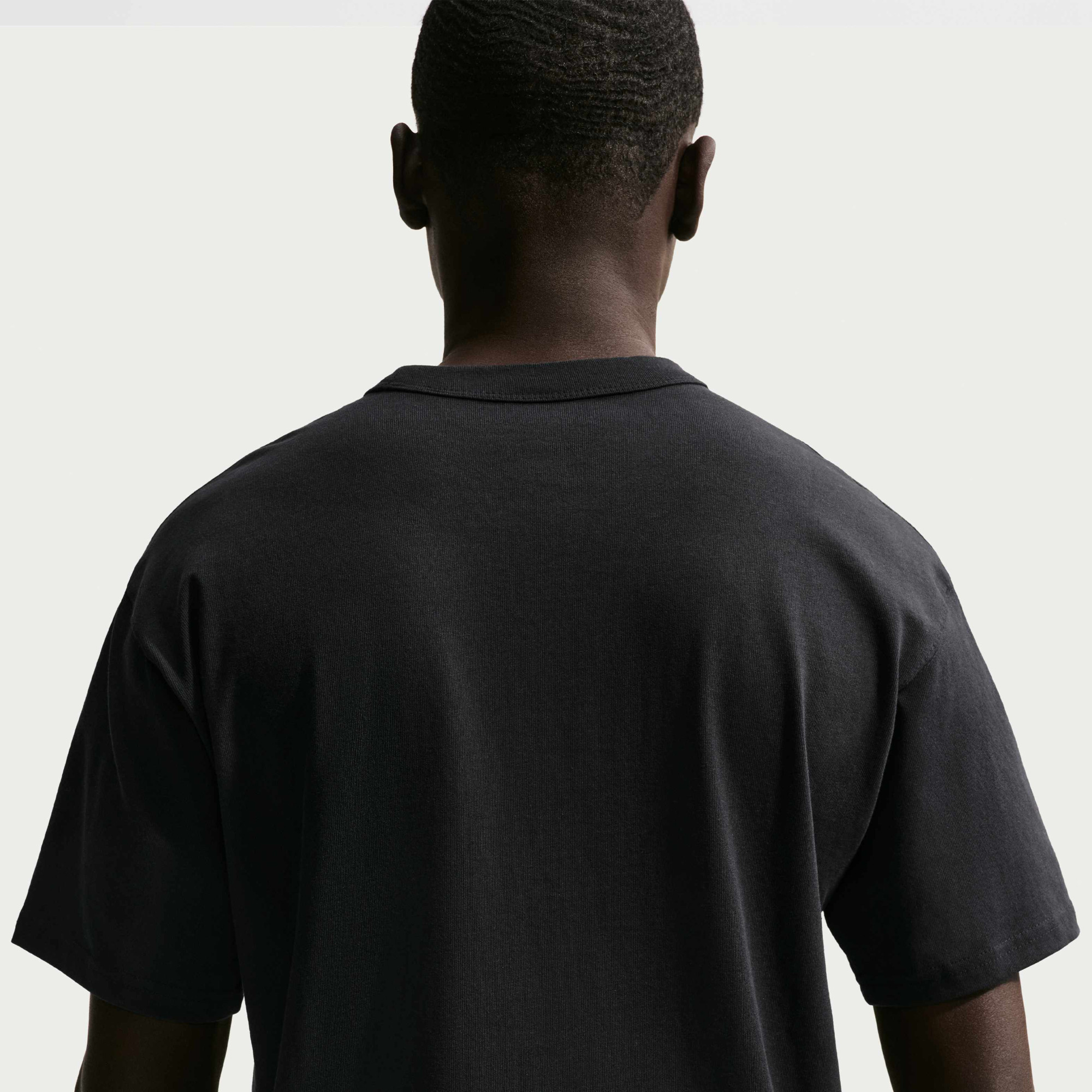 Футболка Nike M NSW TEE LSE PREM ESS SUST IH1121-010