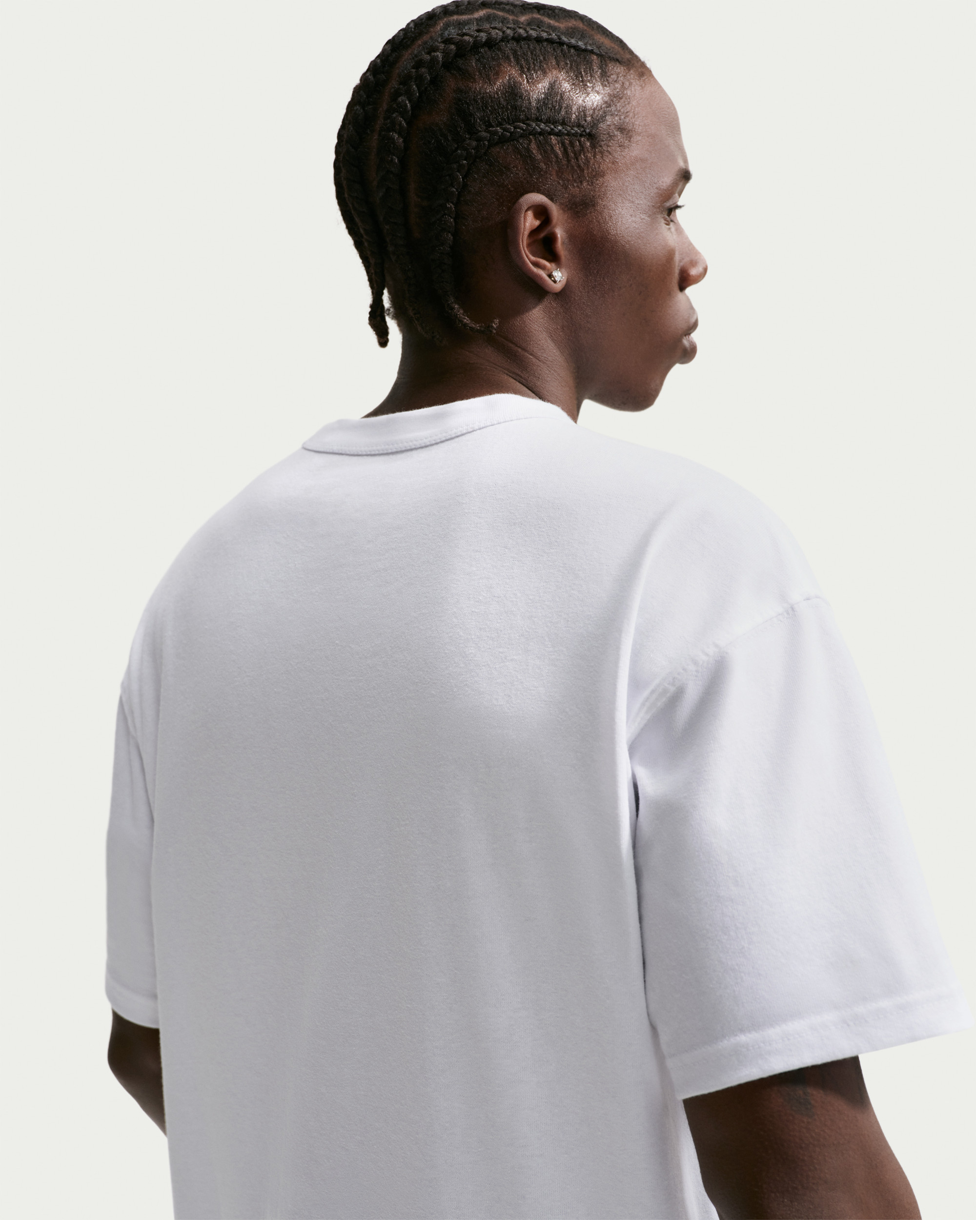 Футболка Nike M NSW TEE LSE PREM ESS SUST IH1121-100