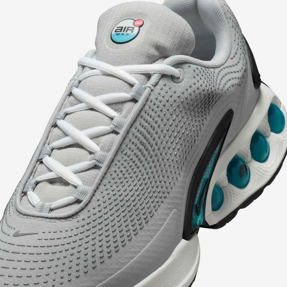 Кросівки NIKE AIR MAX DN

Lt Smoke Grey/ Black-Dusty DV3337-022