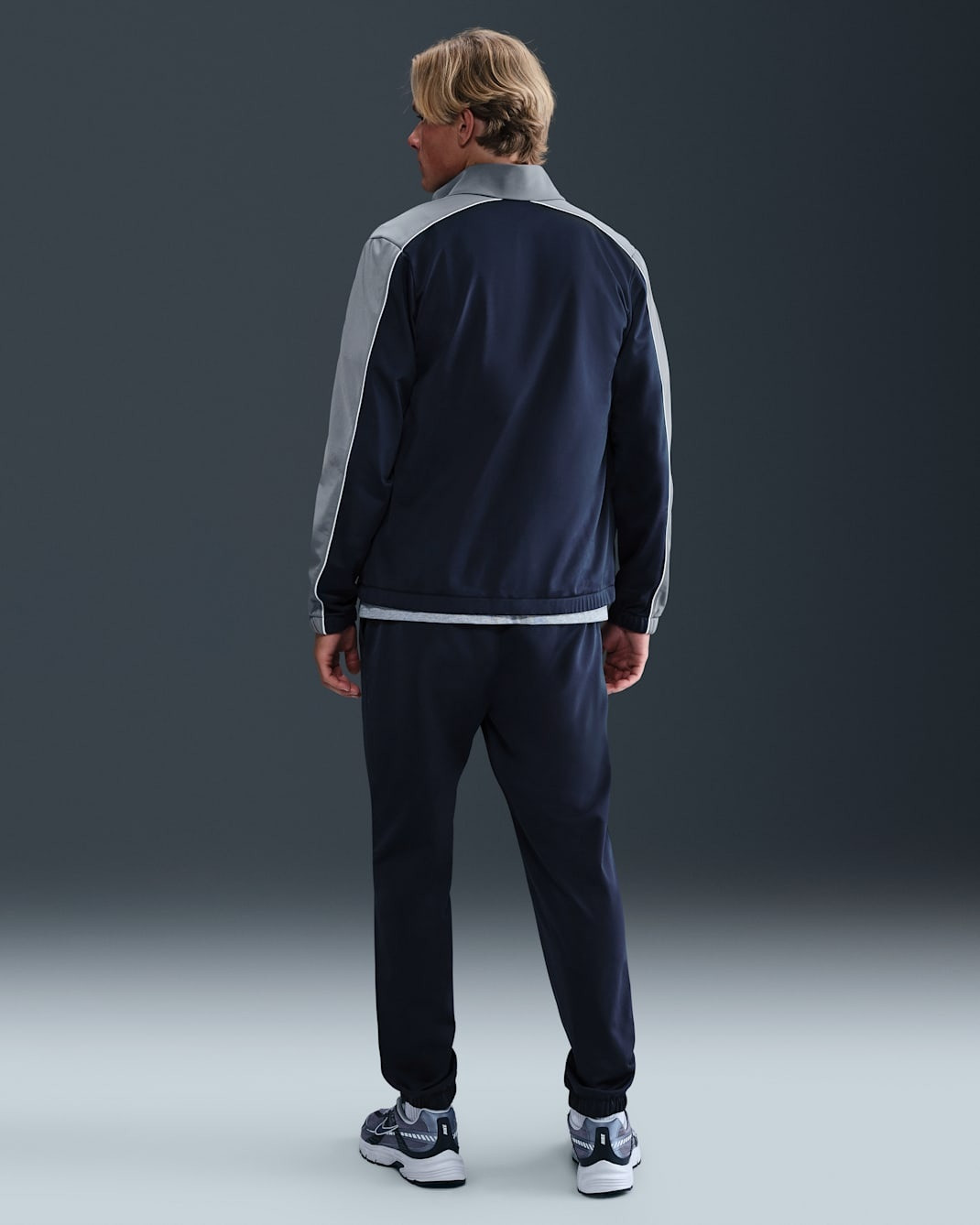 Костюм спортивний Nike Sportswear Club Poly‑Knit HV1444-451