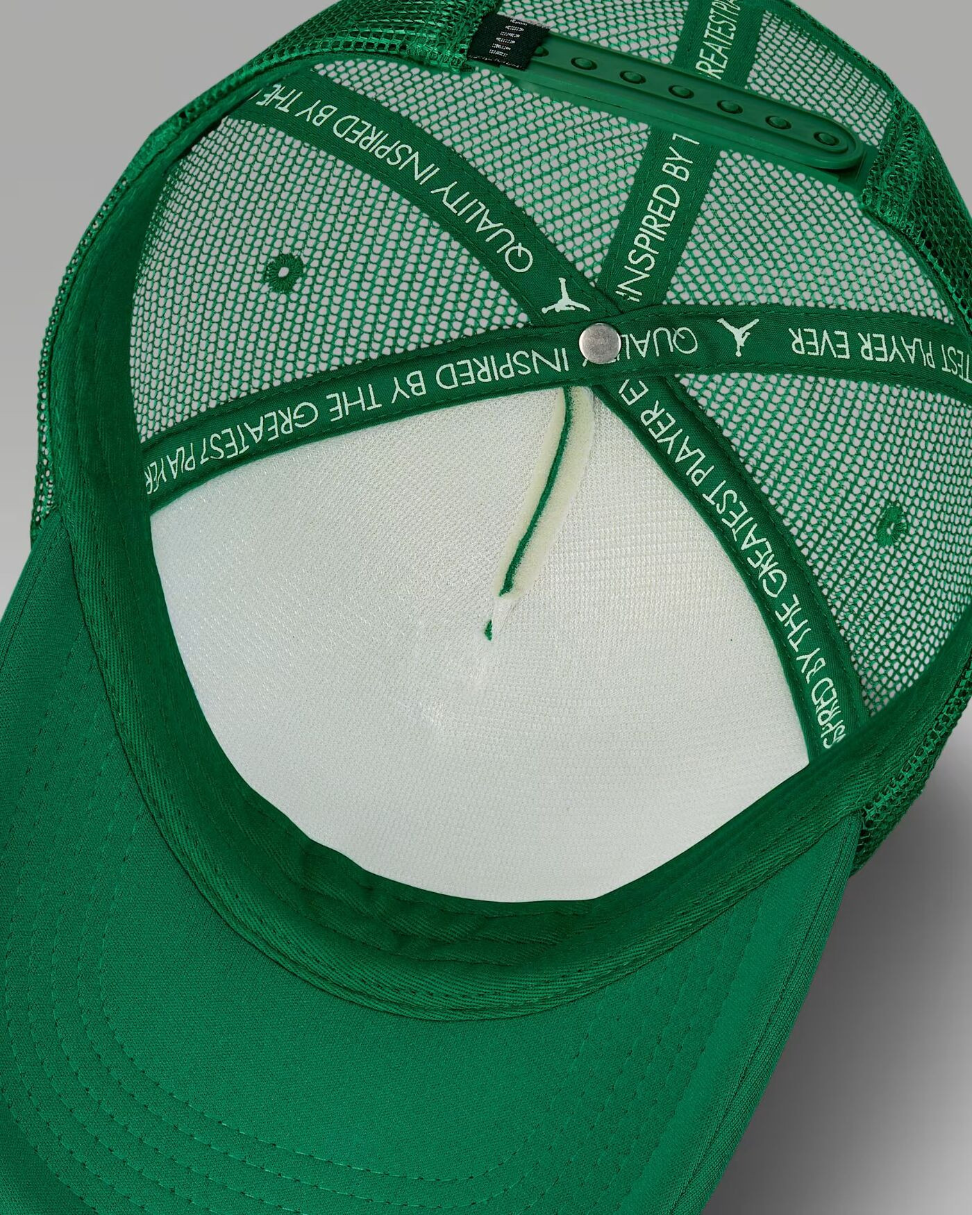 Бейсболка Jordan Trucker Hat 9A0940-E1P