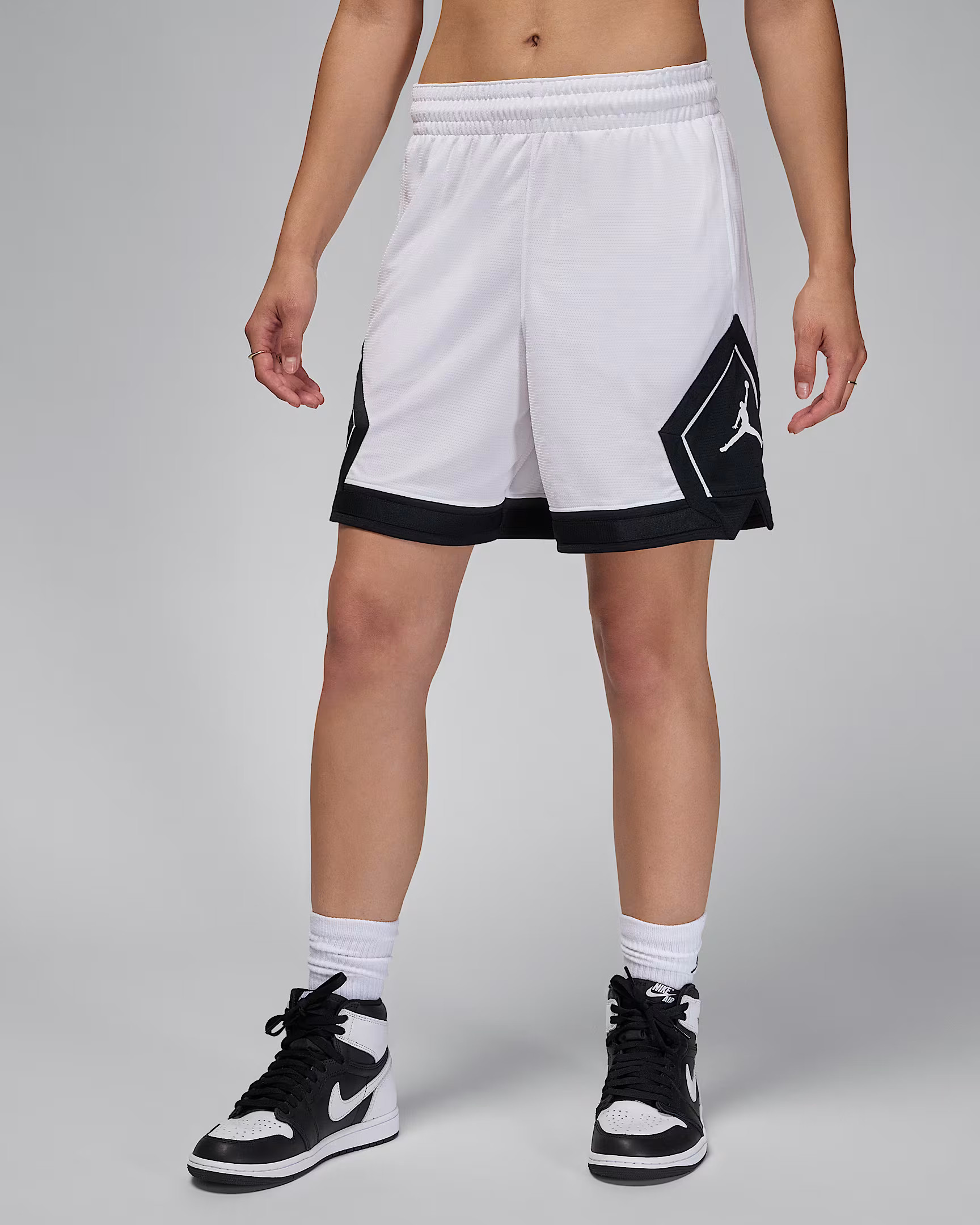 Шорти  NIKE W J SPT DMND SHORT 4 WHITE FN5134-101