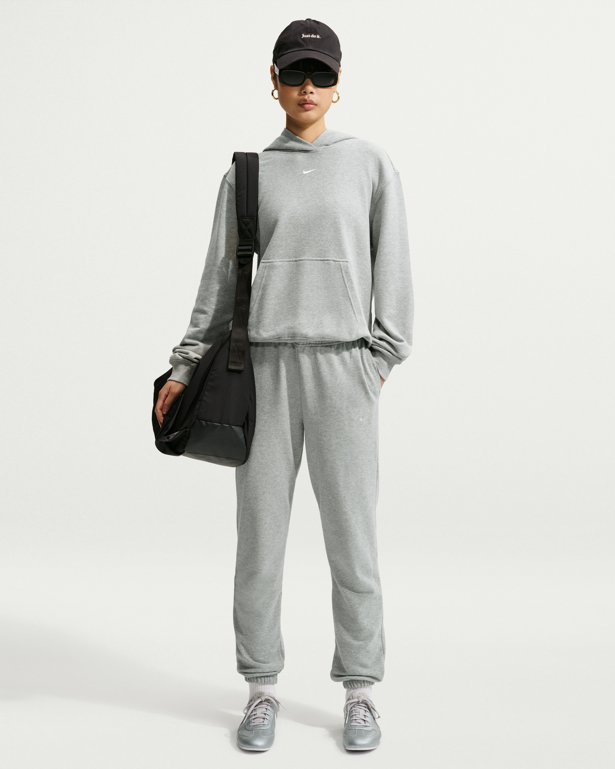 Штани Nike W STDO FLC LW MR STD CF PNT IM8104-063