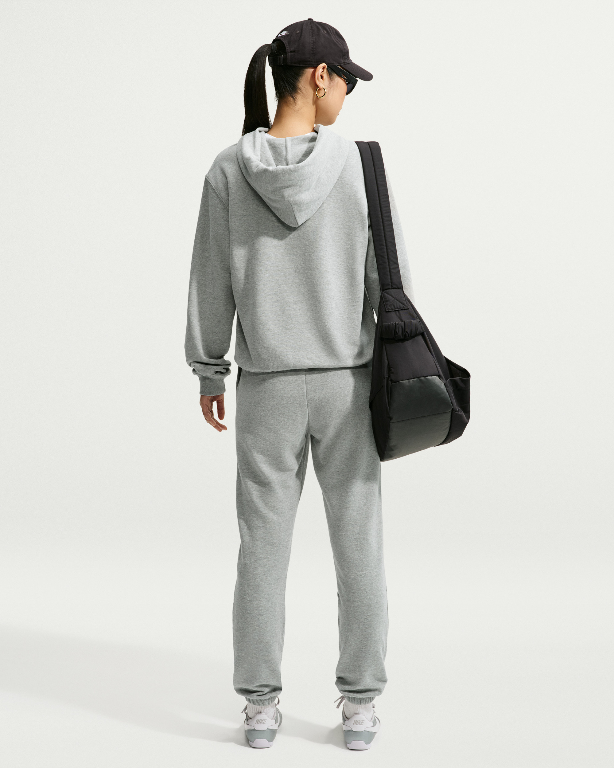 Штани Nike W STDO FLC LW MR STD CF PNT IM8104-063