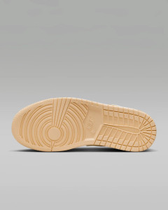 Кросівки жіночі Jordan 1 Low (DC0774-170) DC0774-170