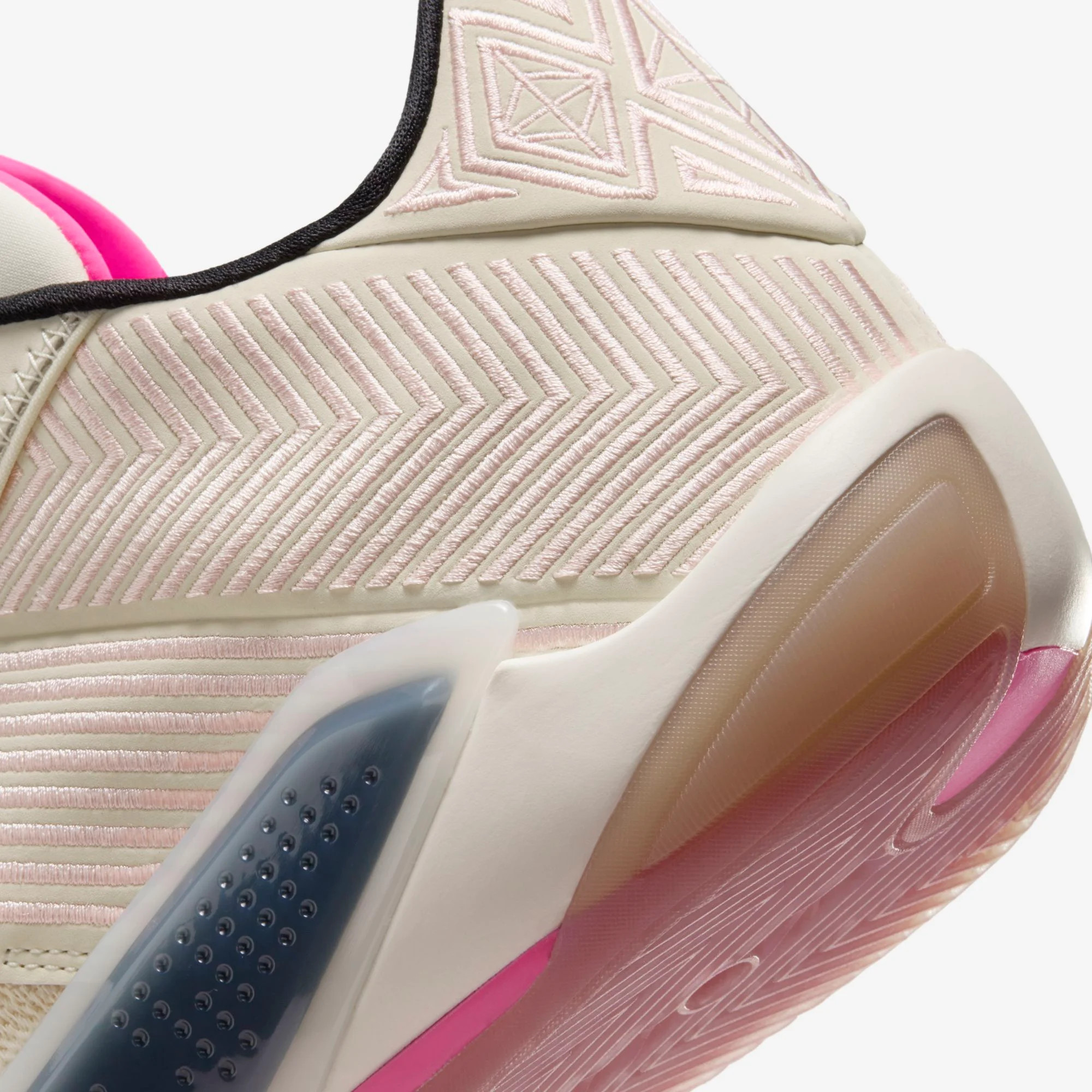 Кросівки Jordan AIR XXXVIII LOW FD2326-100