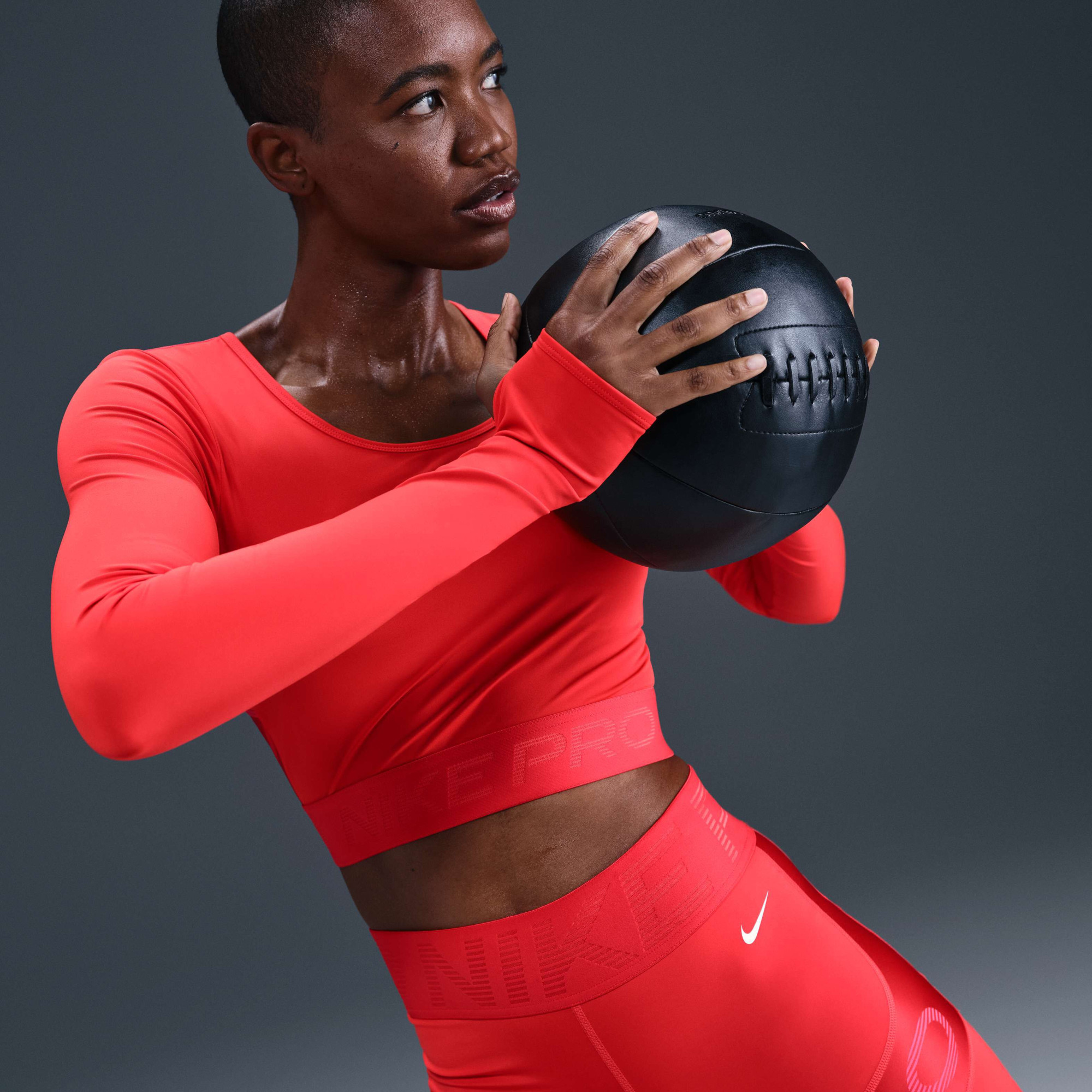 Шорти жіночі Nike Pro Sculpt Red HV2366-633