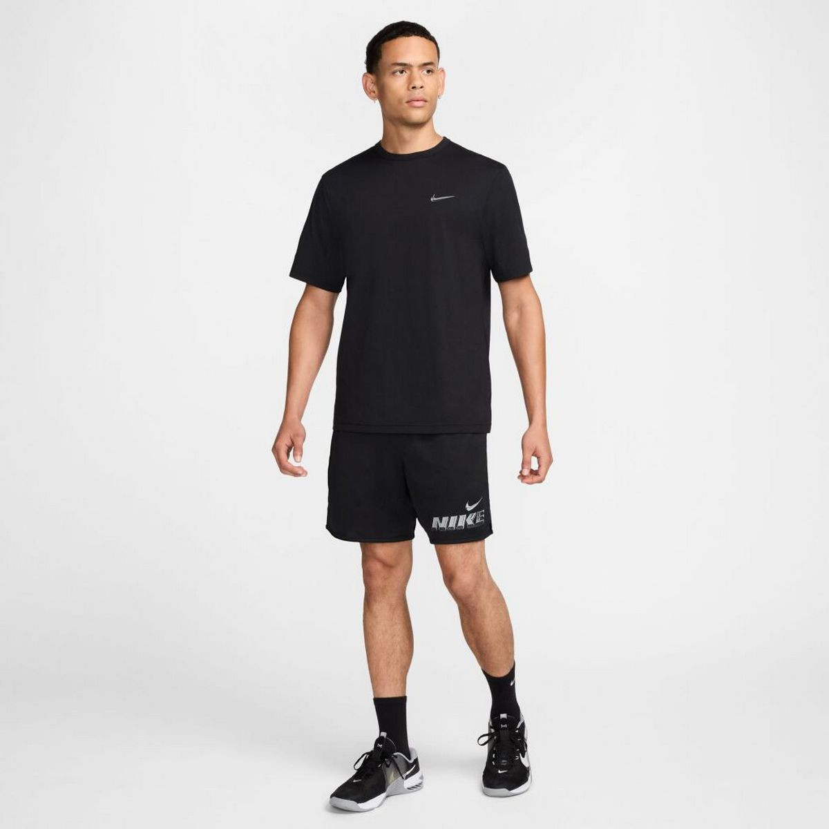 Шорти Nike M DF TOTALITY GFX SHORT 7UL FV9618-010