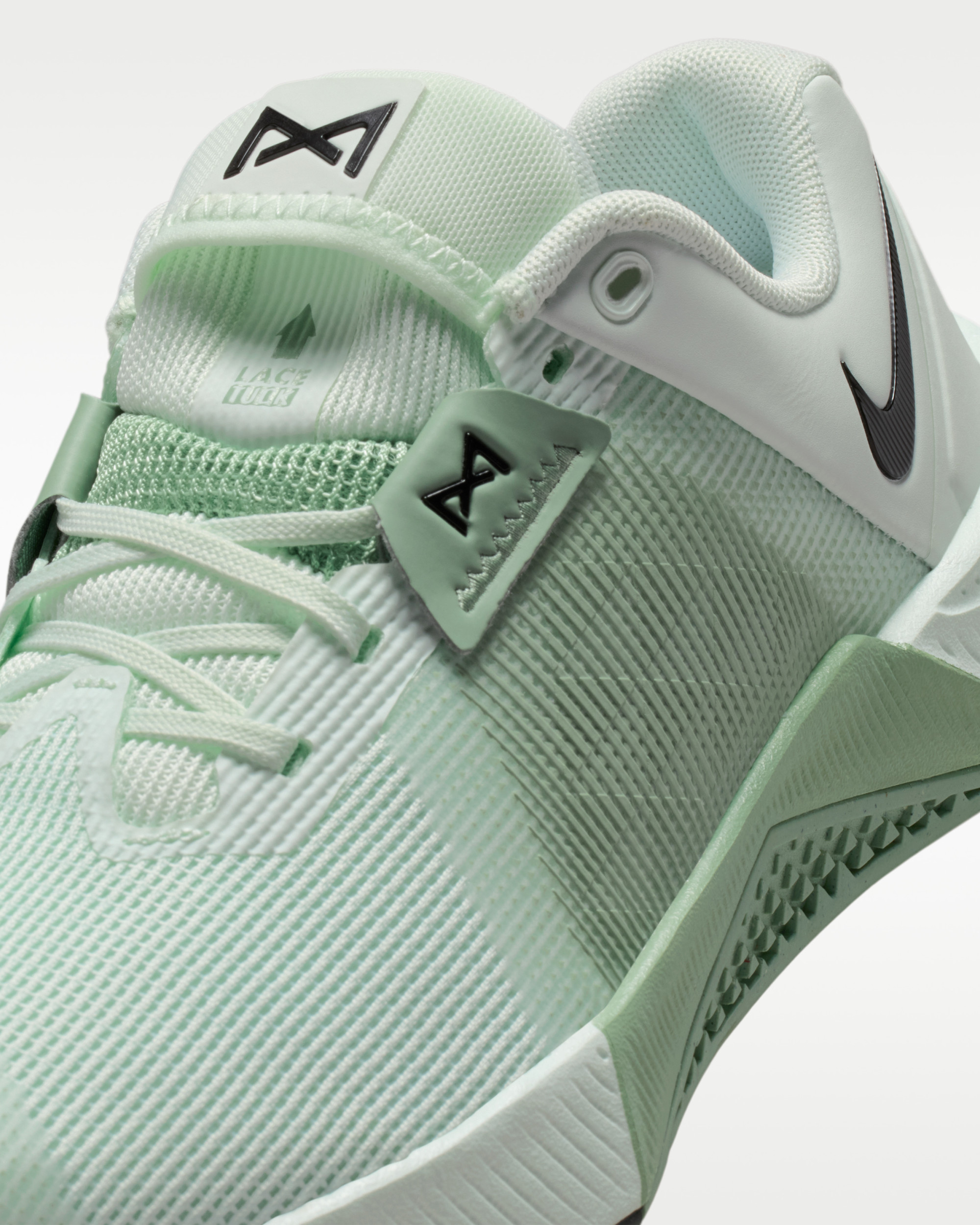 Кросівки Nike W METCON 10 HQ2620-301