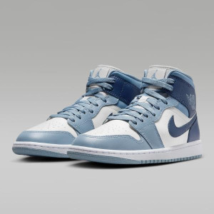 Кросівки жіночі Jordan 1 Mid Shoes 'Diffused Blue' (BQ6472-140) BQ6472-140