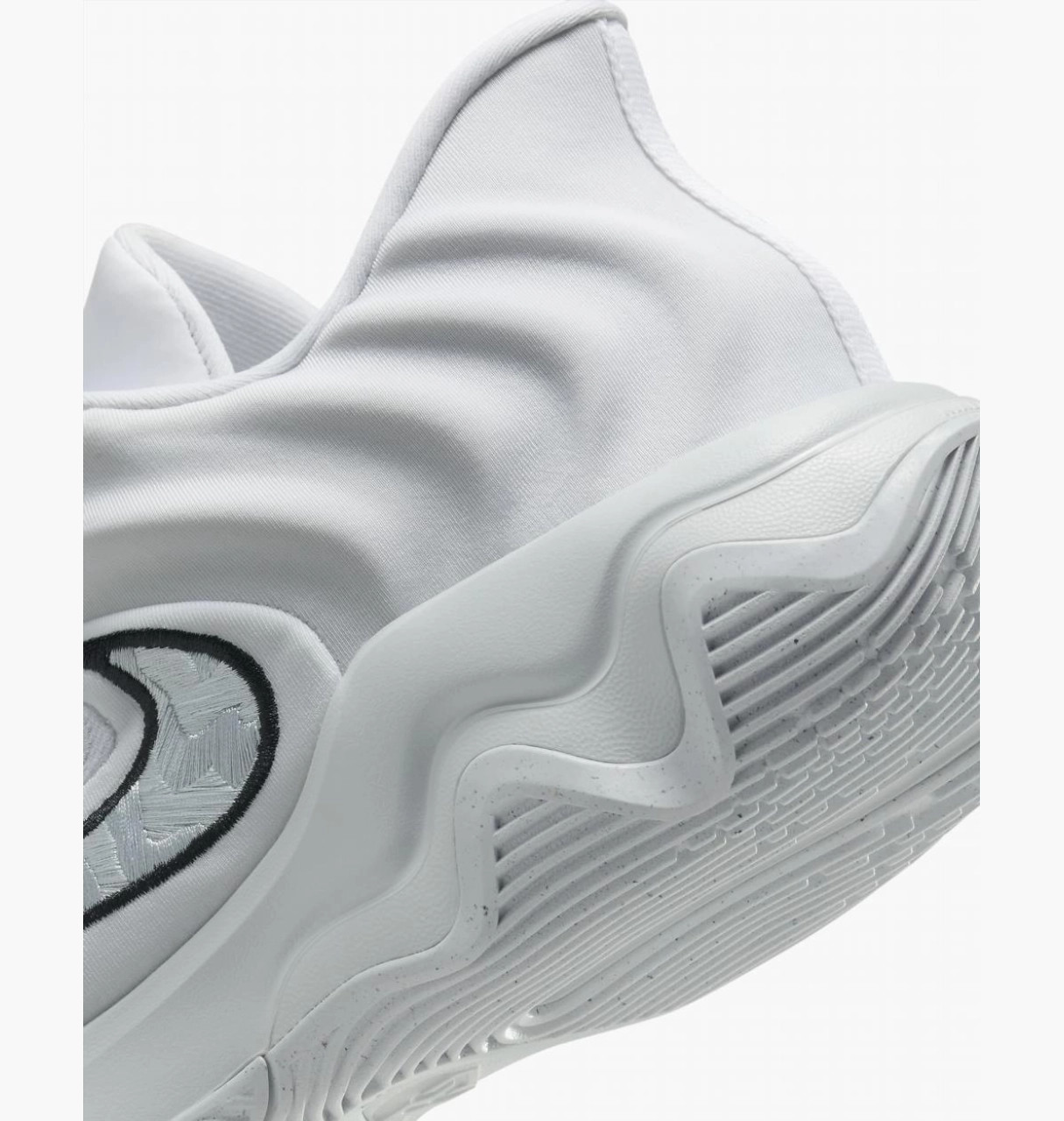 Кросівки унісекс Nike Giannis Immortality 4 Basketball Shoes White FQ3680-100 46 FQ3680-100