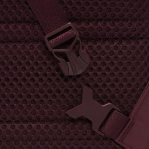 Сумка через плече Nike NK NSW ESSNTL SLING BG-MTL PLL 8L бордовий Уні 44,5x22x10 см FB2851-681