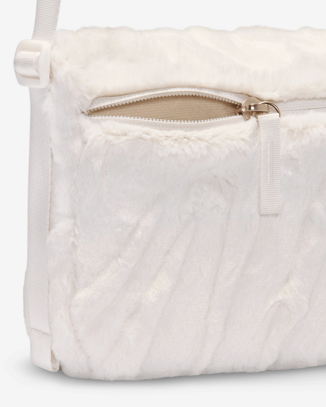 Сумка Nike NSW FTRA 365 FUR CRSBY FZ1326-030